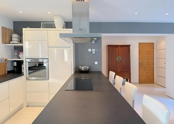 Fcd45 - Luxury On Private Domain In Tropez