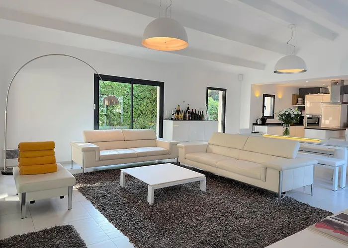 Fcd45 - Luxury On Private Domain In Tropez Villa